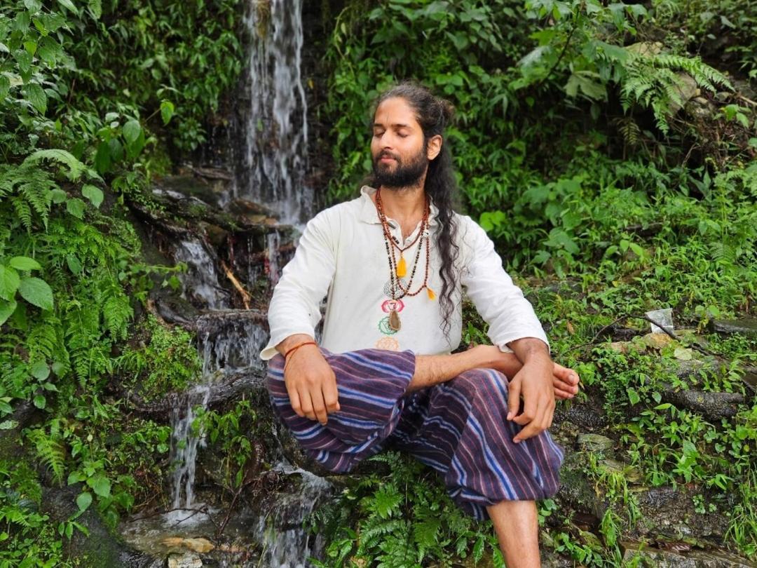 Katyuri Kings Divine Stay- Babaji'S Cave Dwarahat 외부 사진