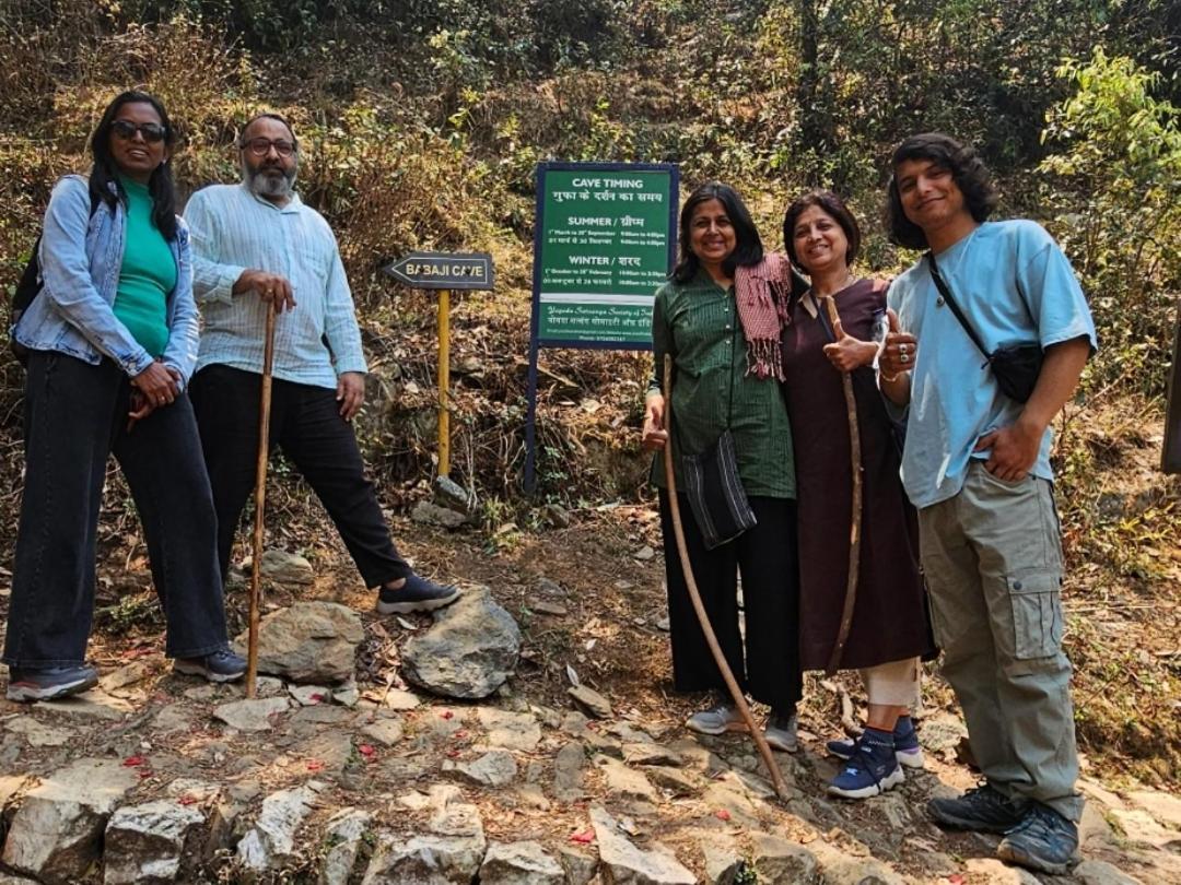 Katyuri Kings Divine Stay- Babaji'S Cave Dwarahat 외부 사진